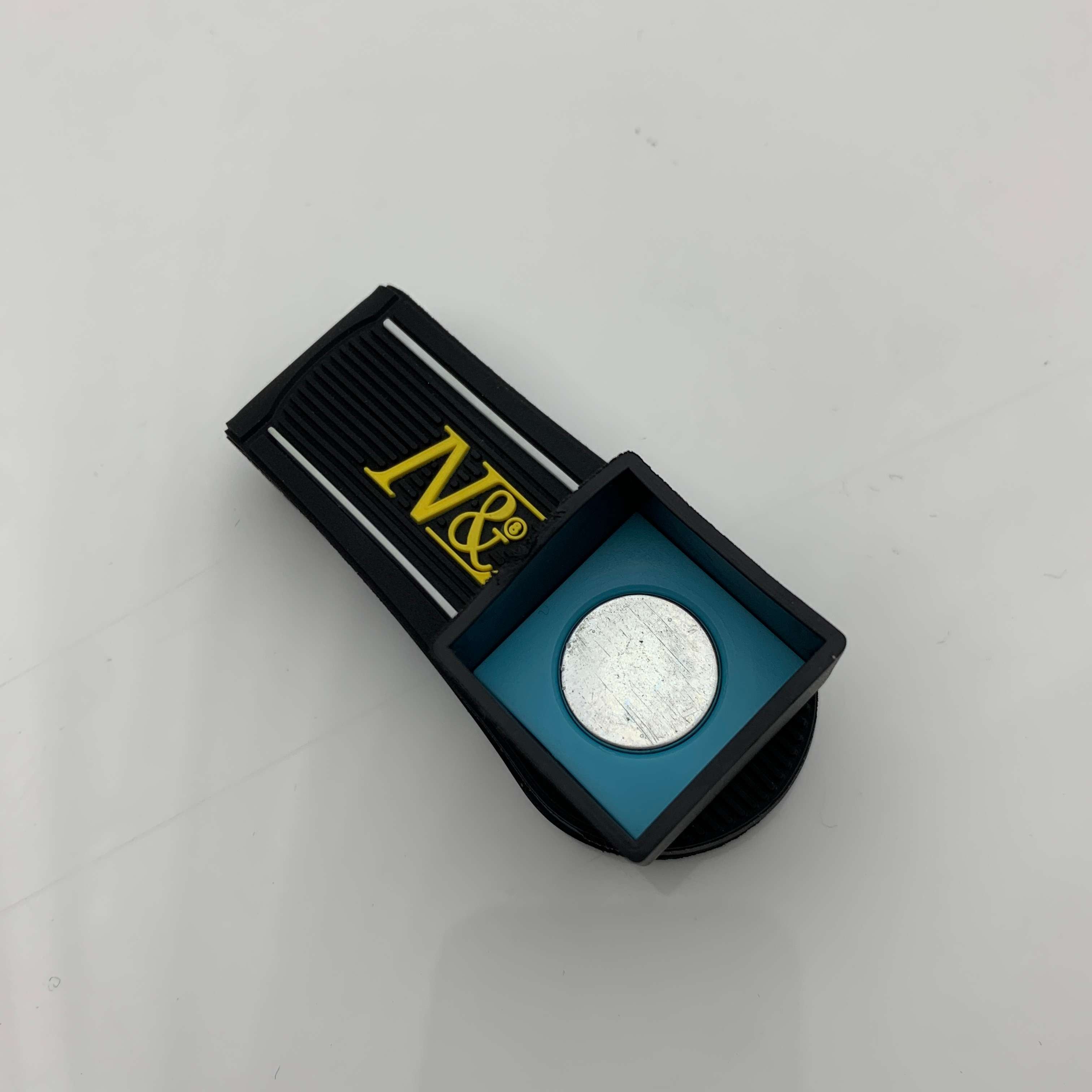 N & A | 2 in 1 Square & Round Chalk Holder | 2066