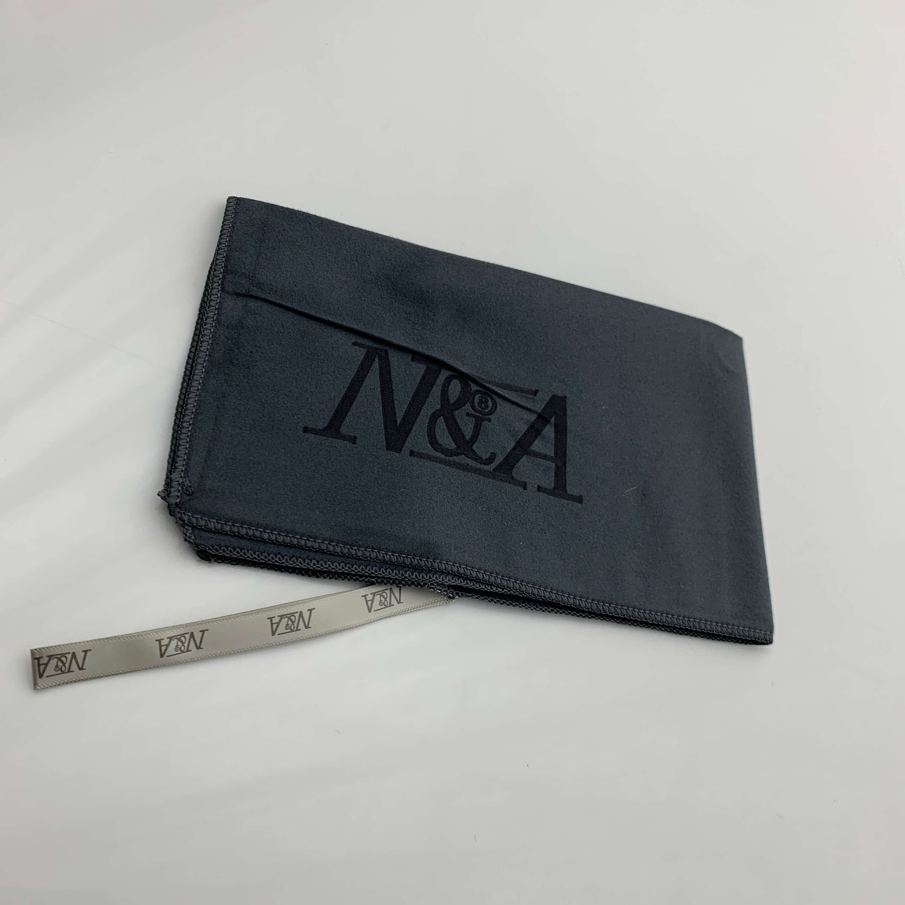 N & A | Professional Cue Cleaning Cloth | 2067
