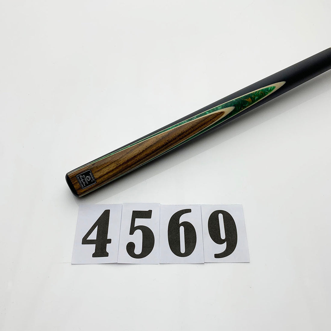snooker cue