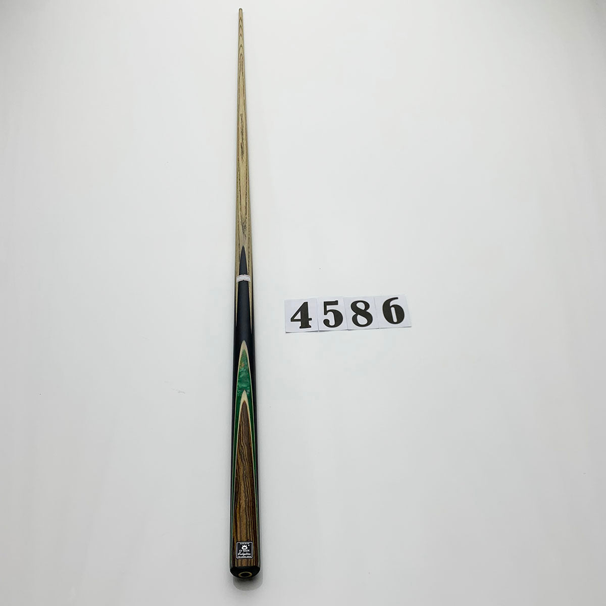 snooker cue