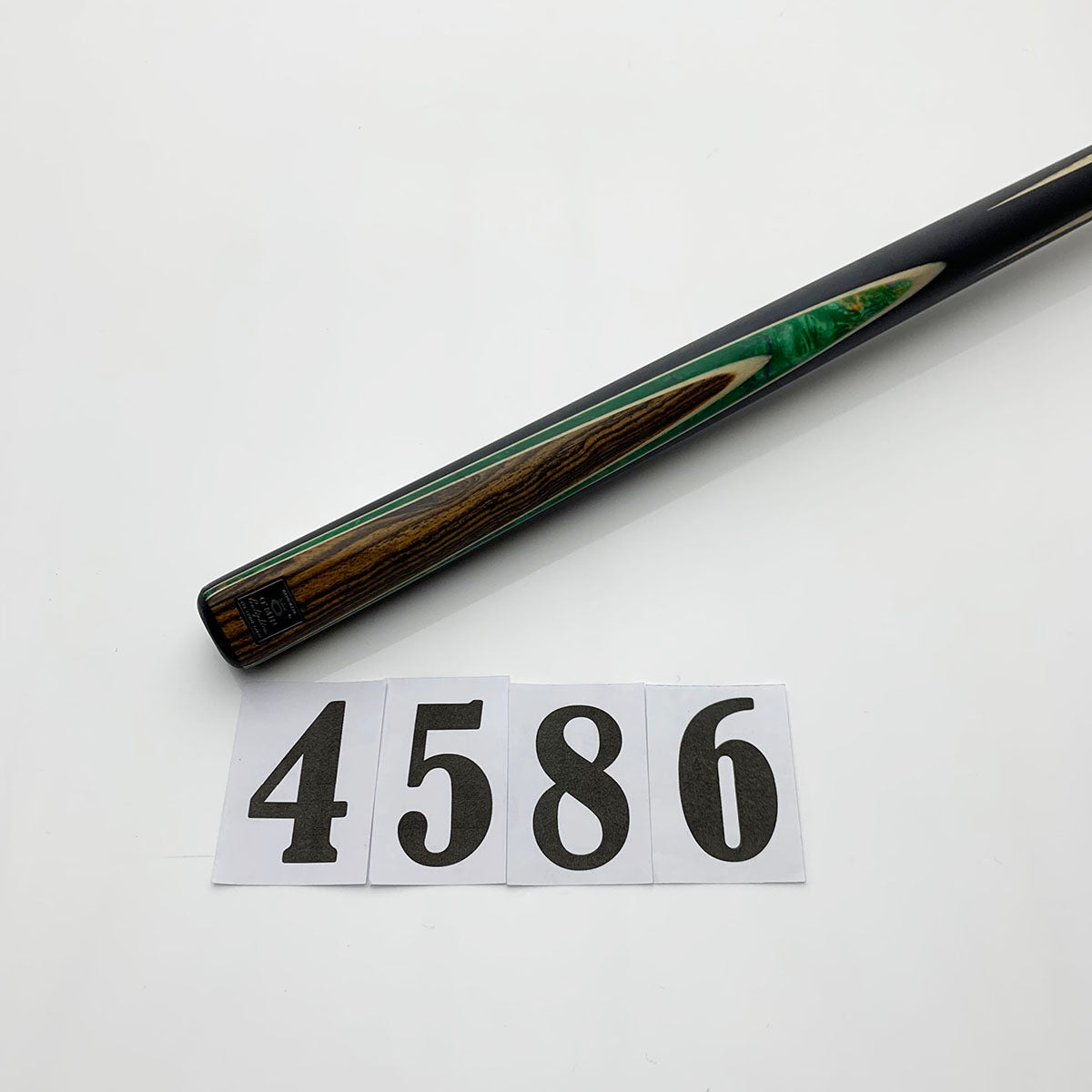 snooker cue