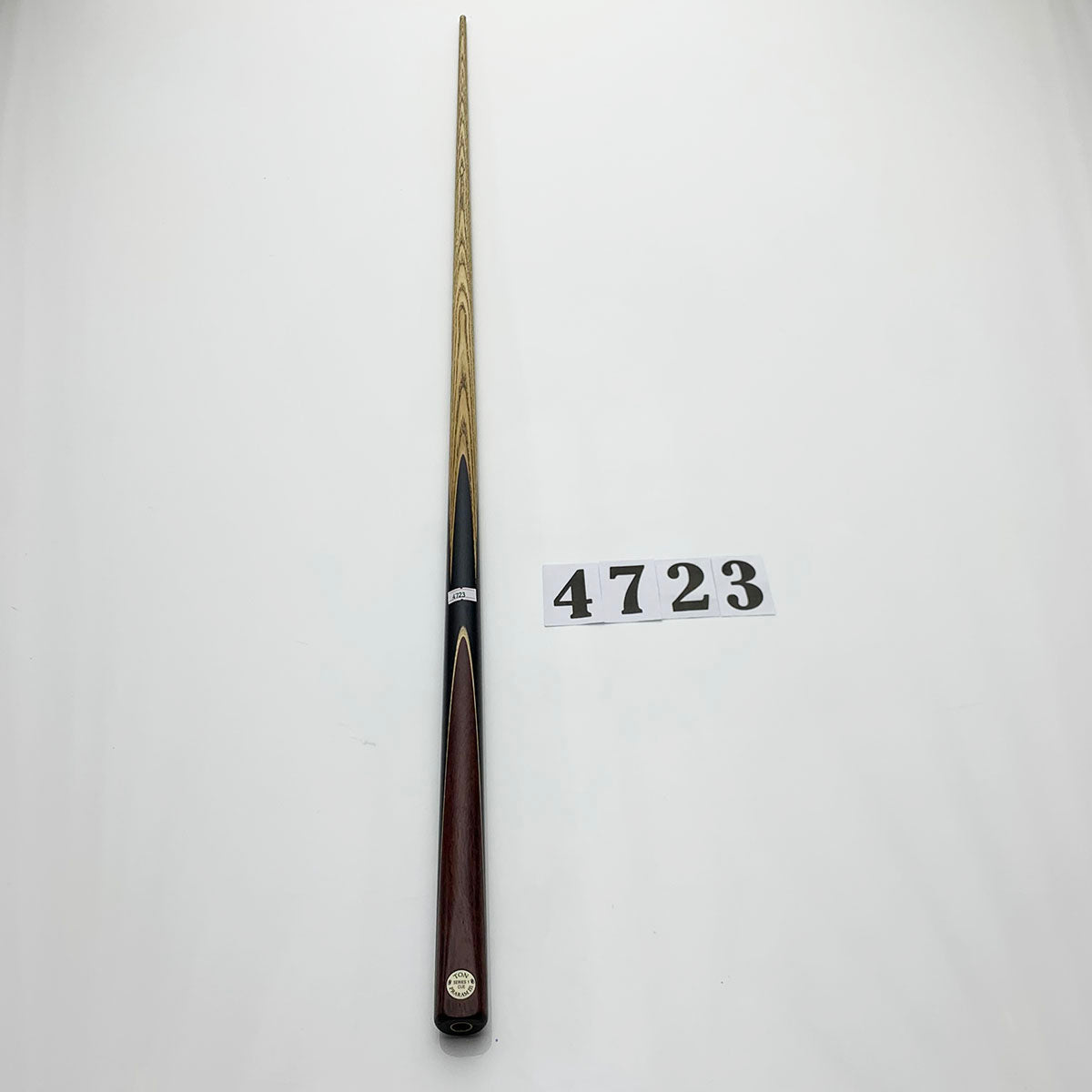 snooker cue