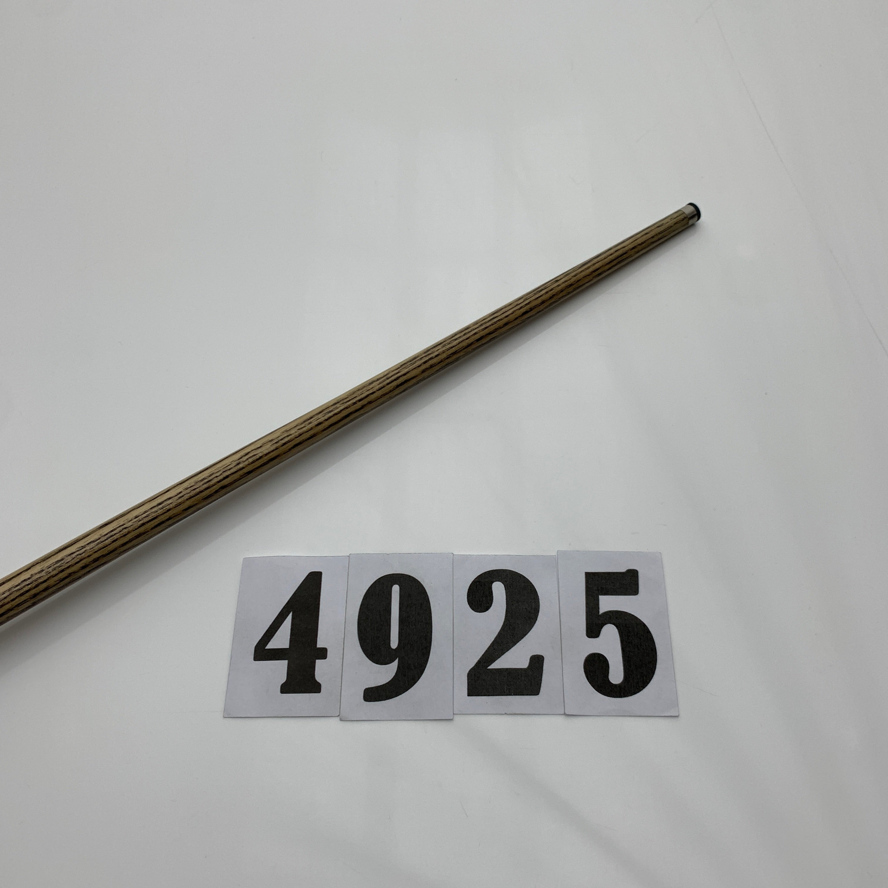 OMIN CUES | MAXIMUM 147 - WITH TITANTIUM FERRULE | 4925