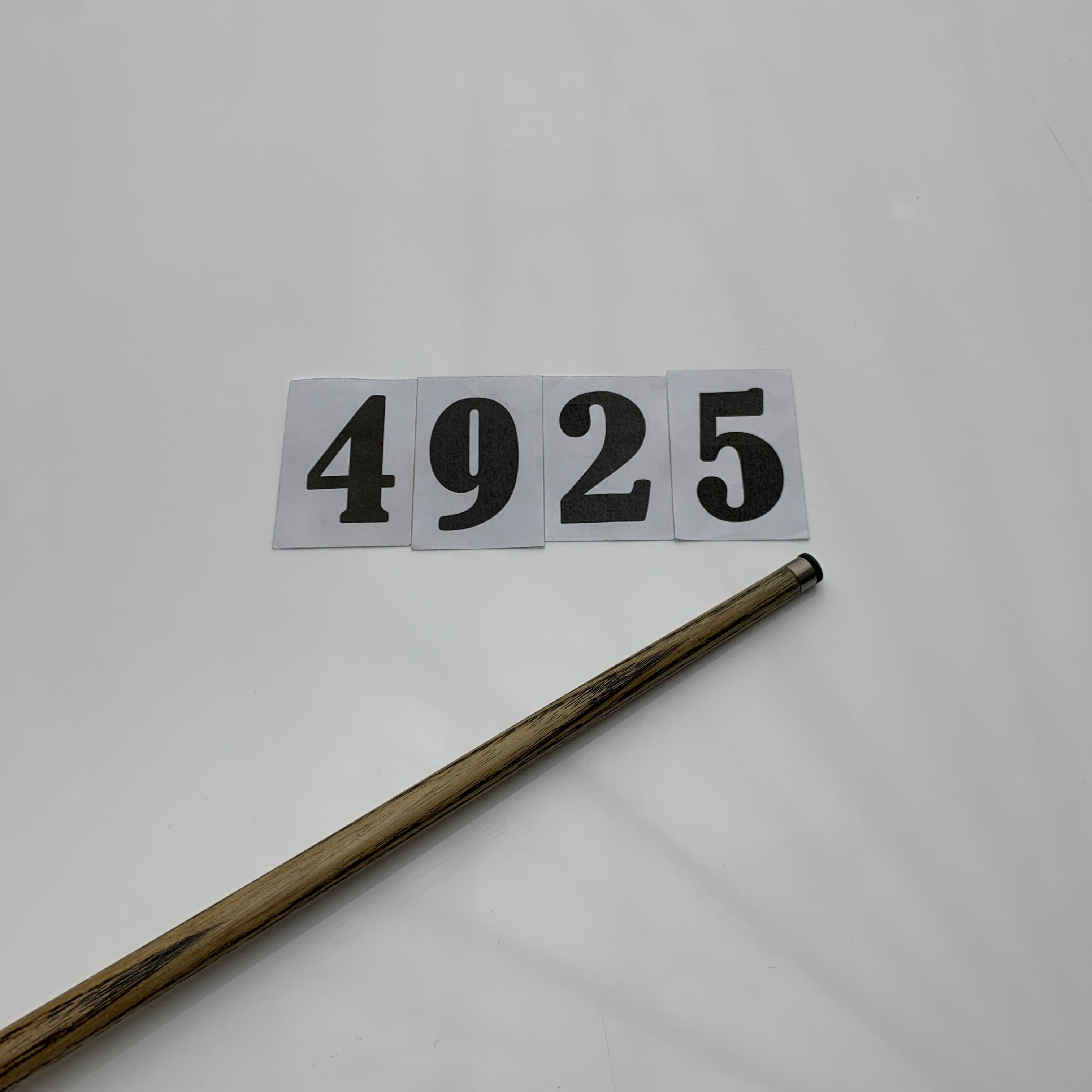 OMIN CUES | MAXIMUM 147 - WITH TITANTIUM FERRULE | 4925