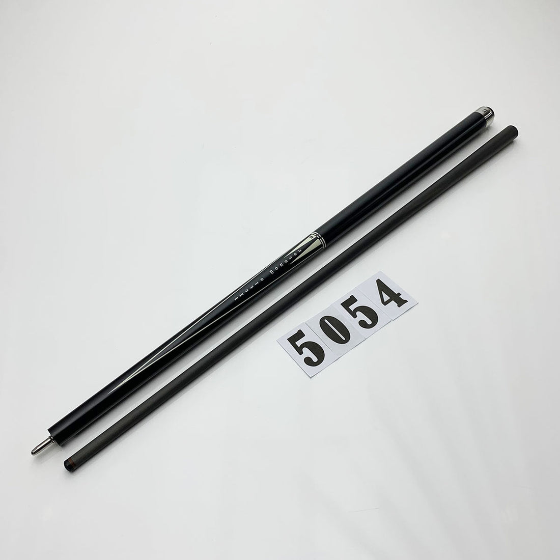 LITTLE MONSTER | PLAYING CUE - CARBON FIBER | 5054