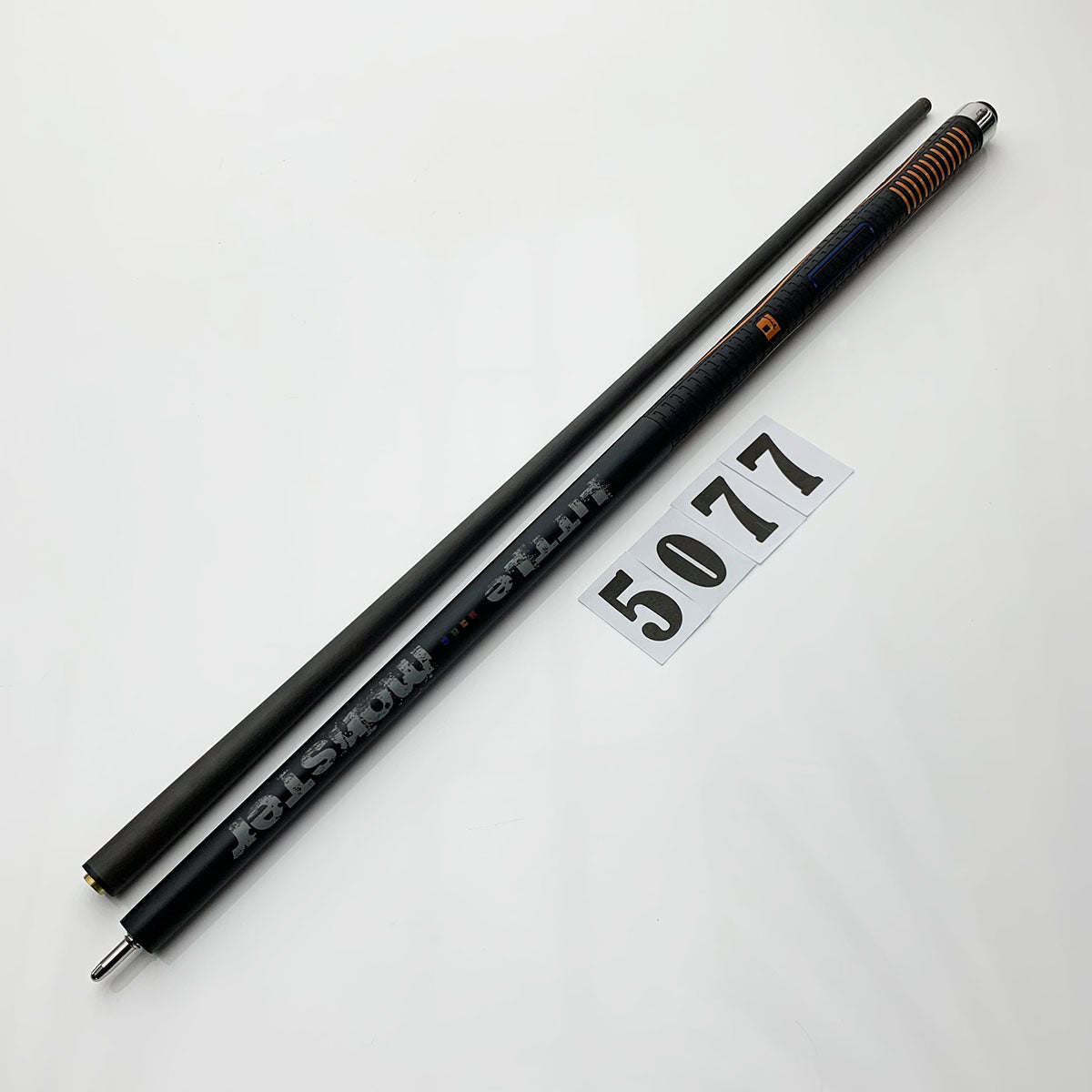 LITTLE MONSTER | PLAYING CUE - CARBON FIBER | 5077