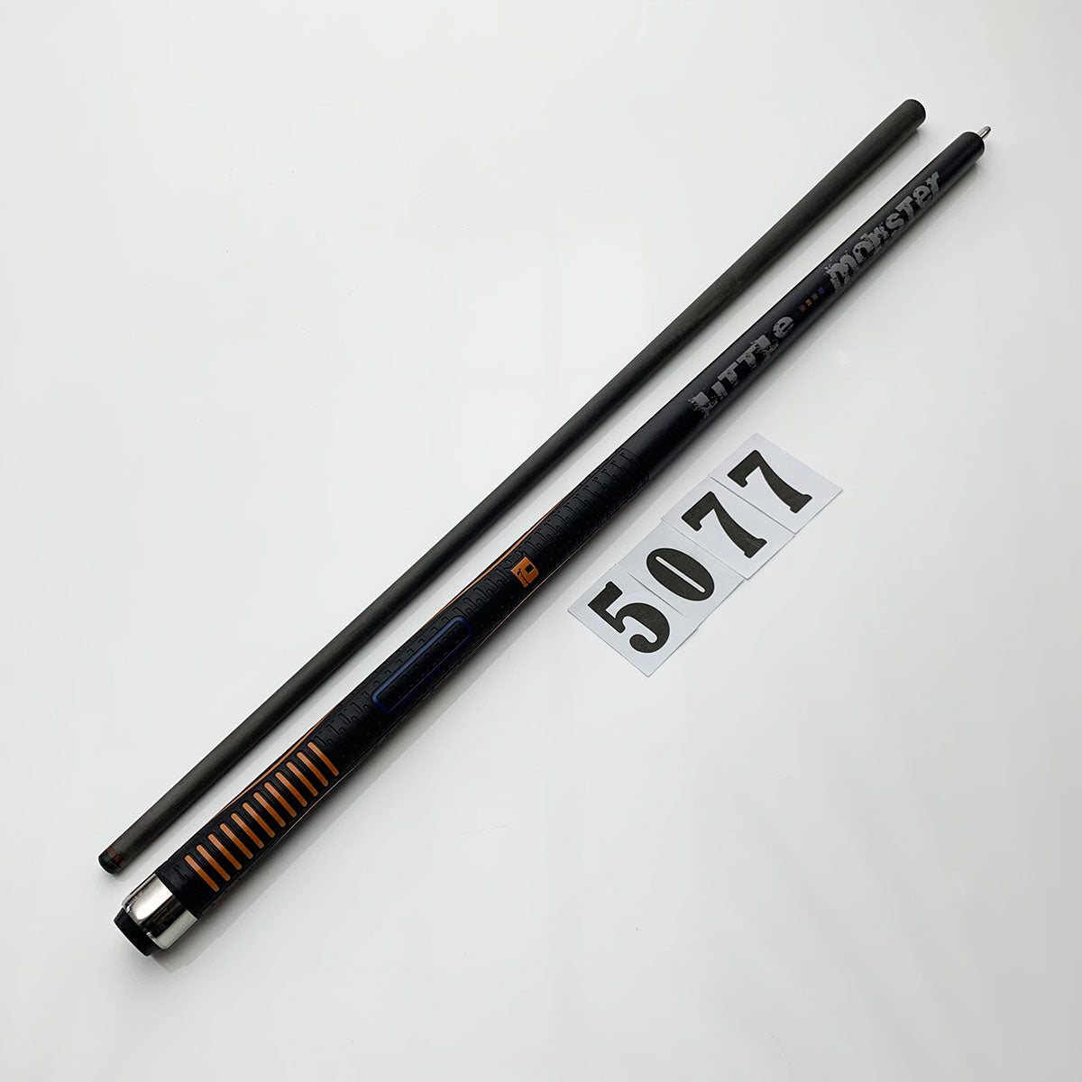 LITTLE MONSTER | PLAYING CUE - CARBON FIBER | 5077
