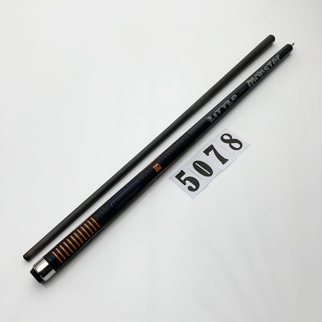 LITTLE MONSTER | PLAYING CUE - CARBON FIBER | 5078