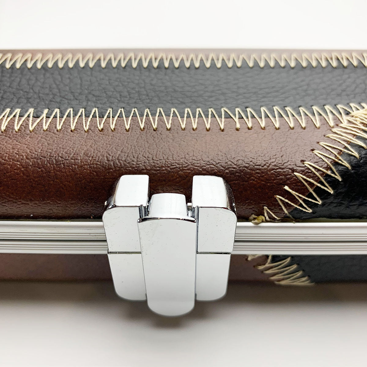 Snooker Alley | Brown & Black Wooden Cue Case (3/4 Joint) | 6139