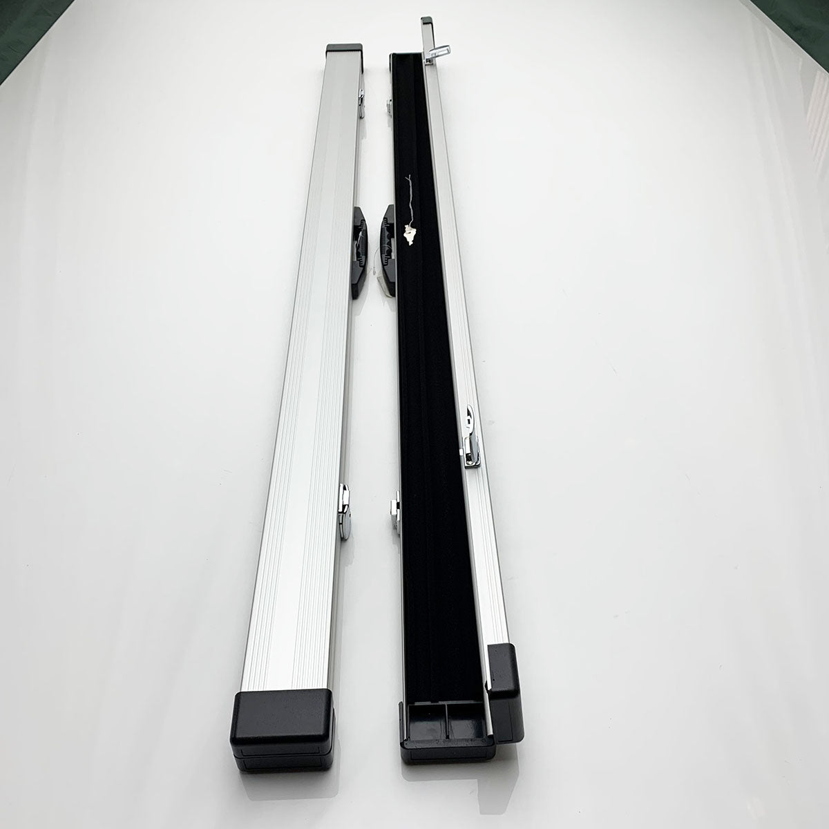 Snooker Alley | Silver Aluminium Cue Case with Lock (Single Cue) | 6144