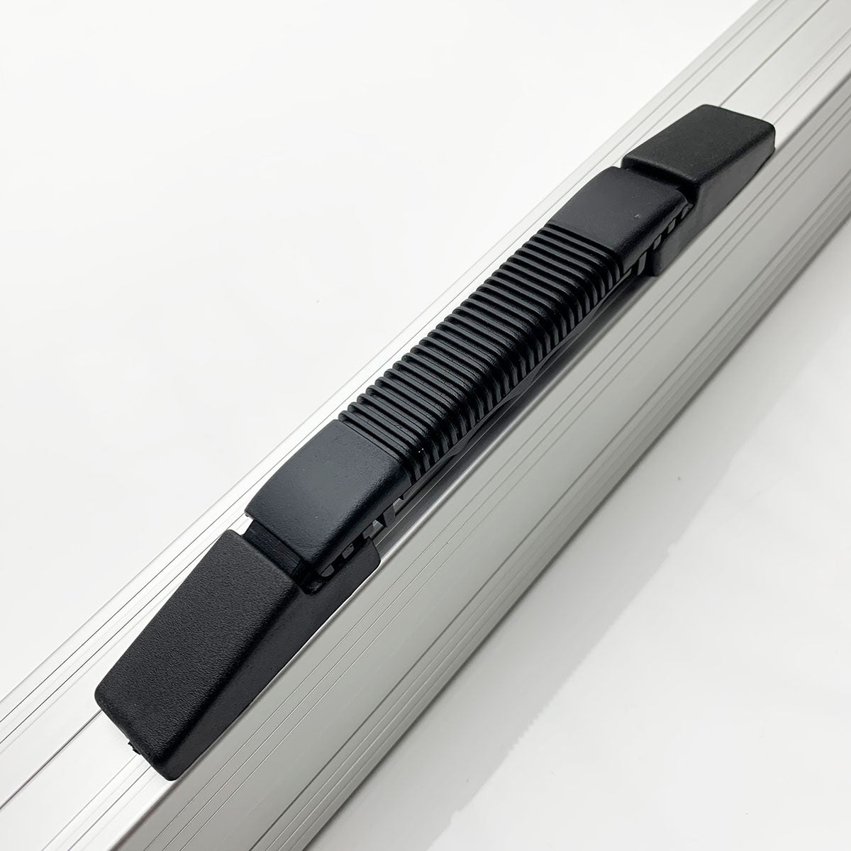 Snooker Alley | Silver Striped Aluminium Cue Case (3/4 Joint) | 6176