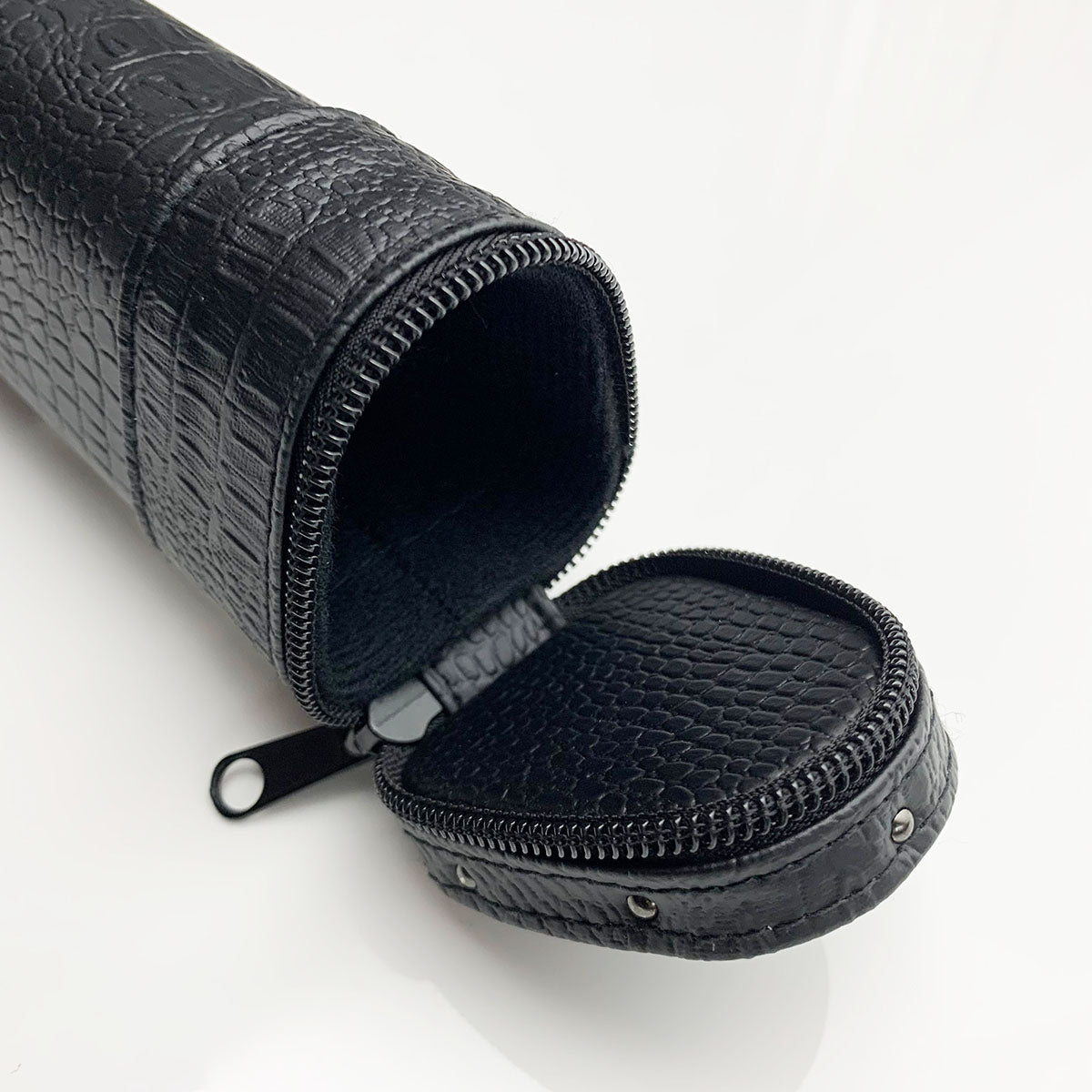 Snooker Alley | Triangle-Shaped Black Tubular Single-Joint Cue Case | 6185